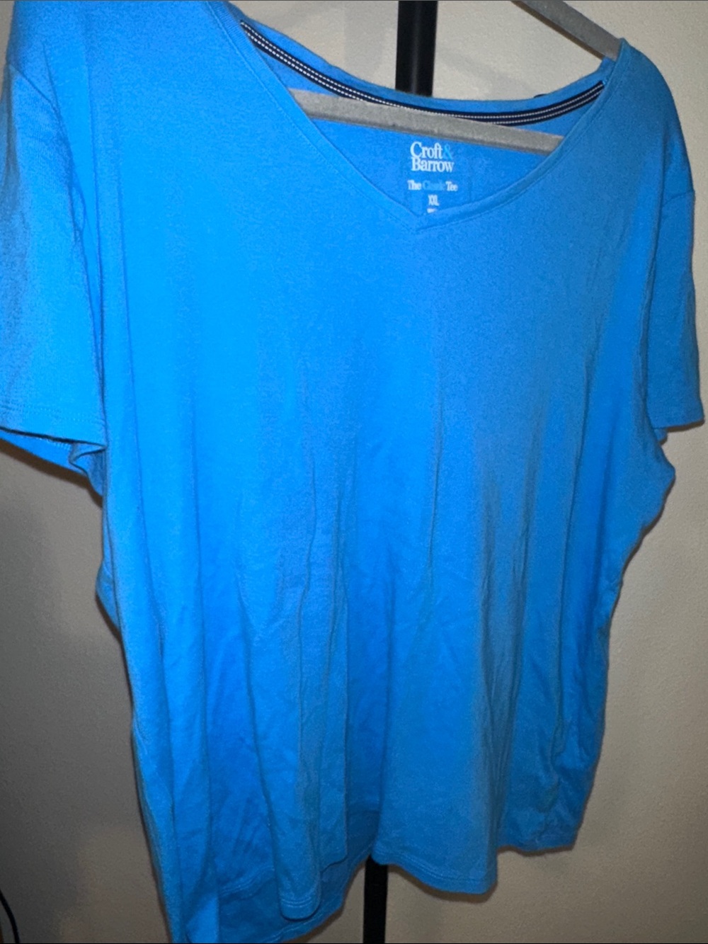 croft & barrow V-Neck Short Sleeve Tee in Bright Blue